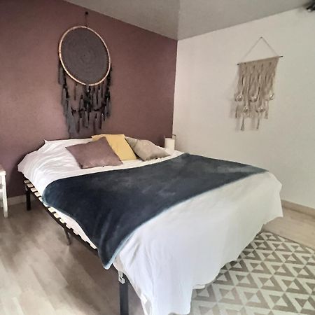 Le Grandthille Apartment Chalons en Champagne Luaran gambar